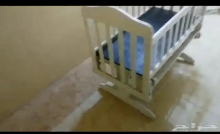 سرير اطفال هزاز _ سرير اطفال هزاز نضيف جدا جدا 3