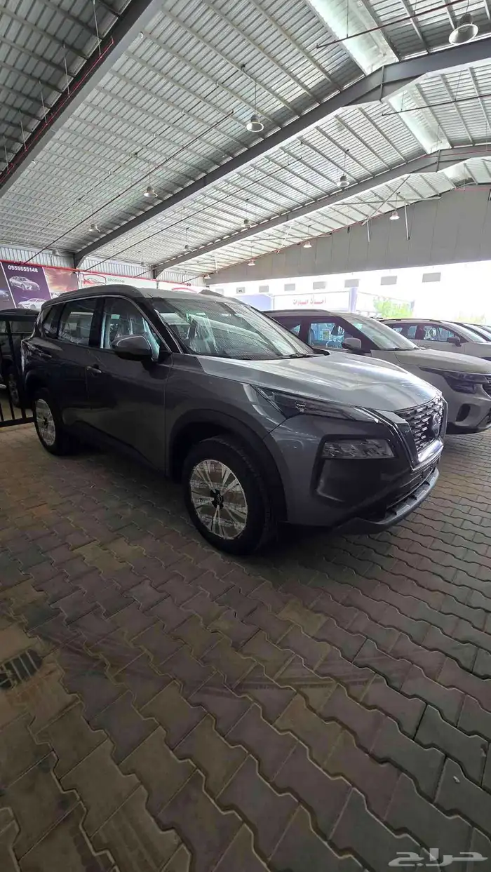نيسان اكستريل sv 2025 نص فل 7 مقاعد 1