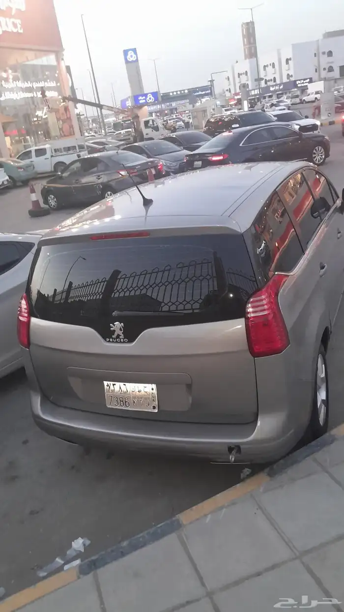 ..بيجو 5008 موديل 2015 ...جوال 1