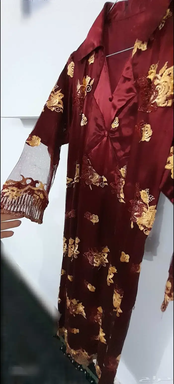 فستان حمراء 0