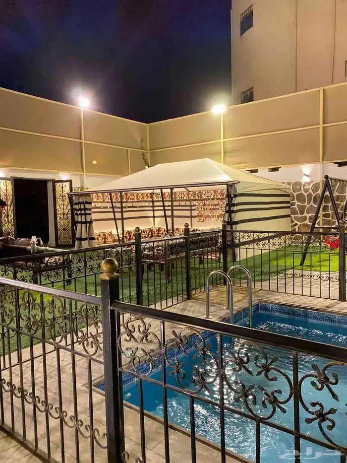 بيوت شعر ملكي 6