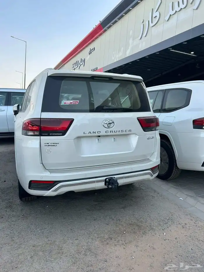 تويوتا لاندكروزر GXR L4 ديزل سعودي 2024 عداد 4 الف 1