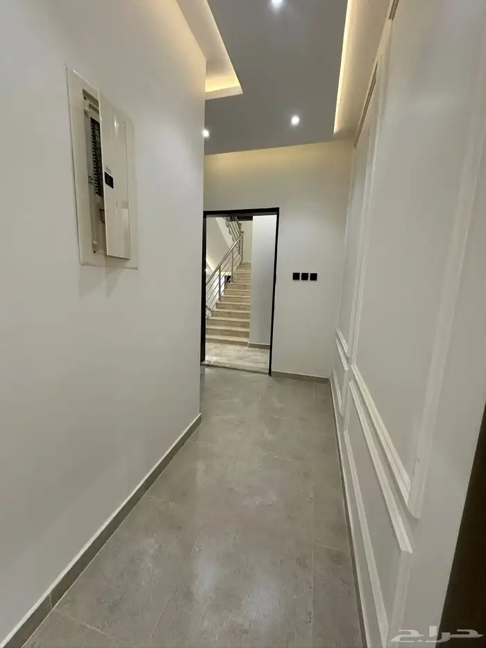 للبيع بحي الضيافه شقق علويه بسطح خاص ومصعد شغال تشطيب فندقي 10