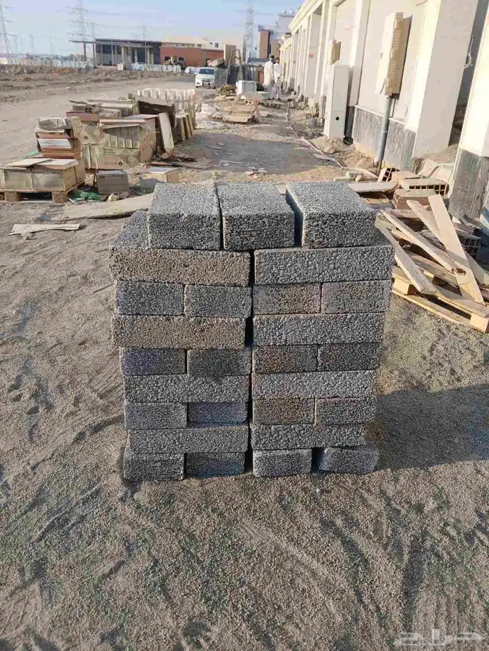 بطحاء اسمنت طوب عتب دفنيات طرطشا ترلات بطحاء رياض بطحاء اسمن 3