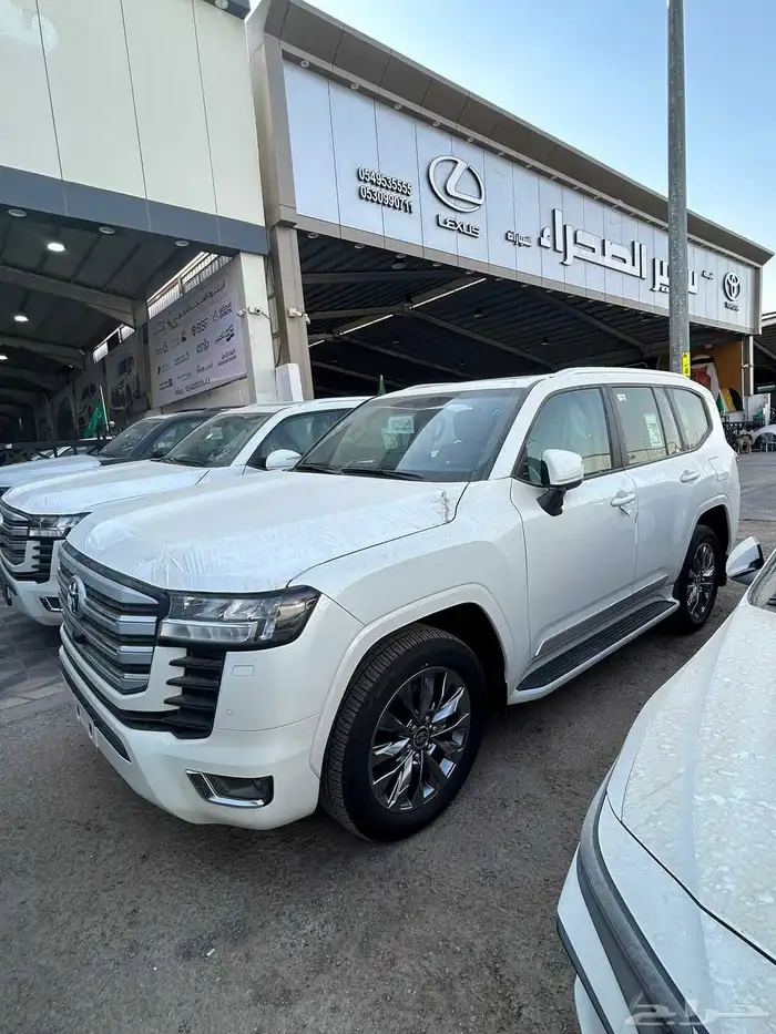 تويوتا لاندكروزر GXR L4 ديزل سعودي 2024 عداد 4 الف 5