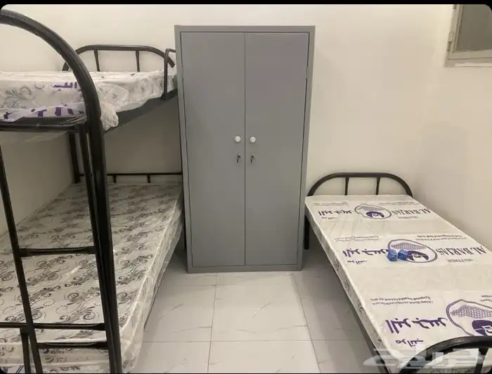 سرير حديد مراتب حديد دولاب بطانيه جمله 8