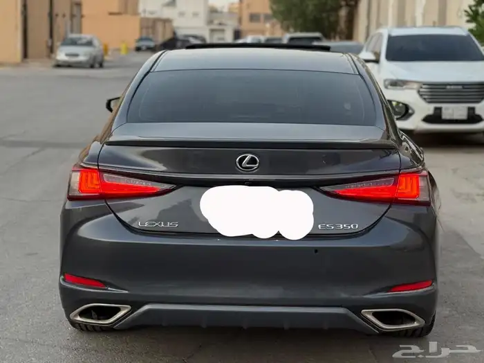 لكزس 2023 ES350 F Sport للبيع 4