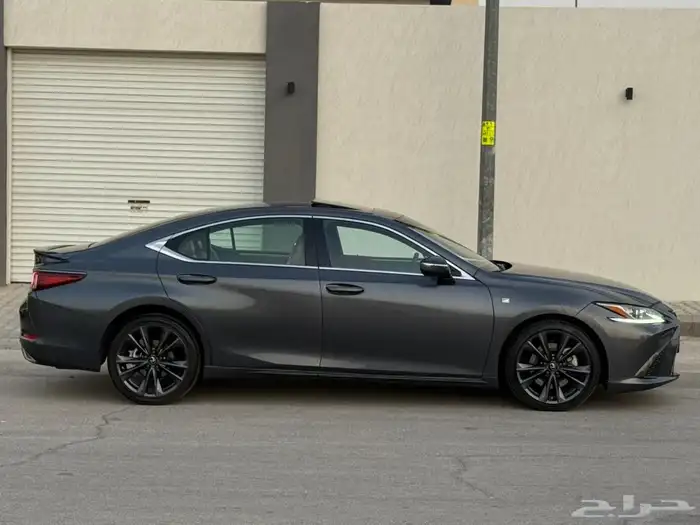 لكزس 2023 ES350 F Sport للبيع 2