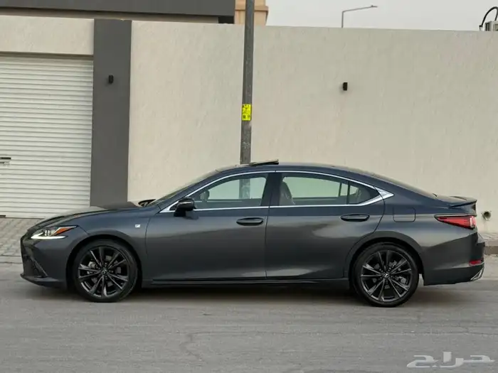 لكزس 2023 ES350 F Sport للبيع 6