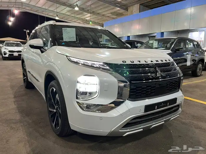 ميتسوبيشي اوتلاندر بريميوم 2025 كاش _أقساط جميع البنوك وشركا 2