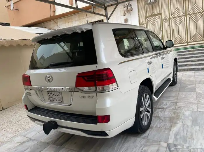 لاندكروزر 2018 vxr 2