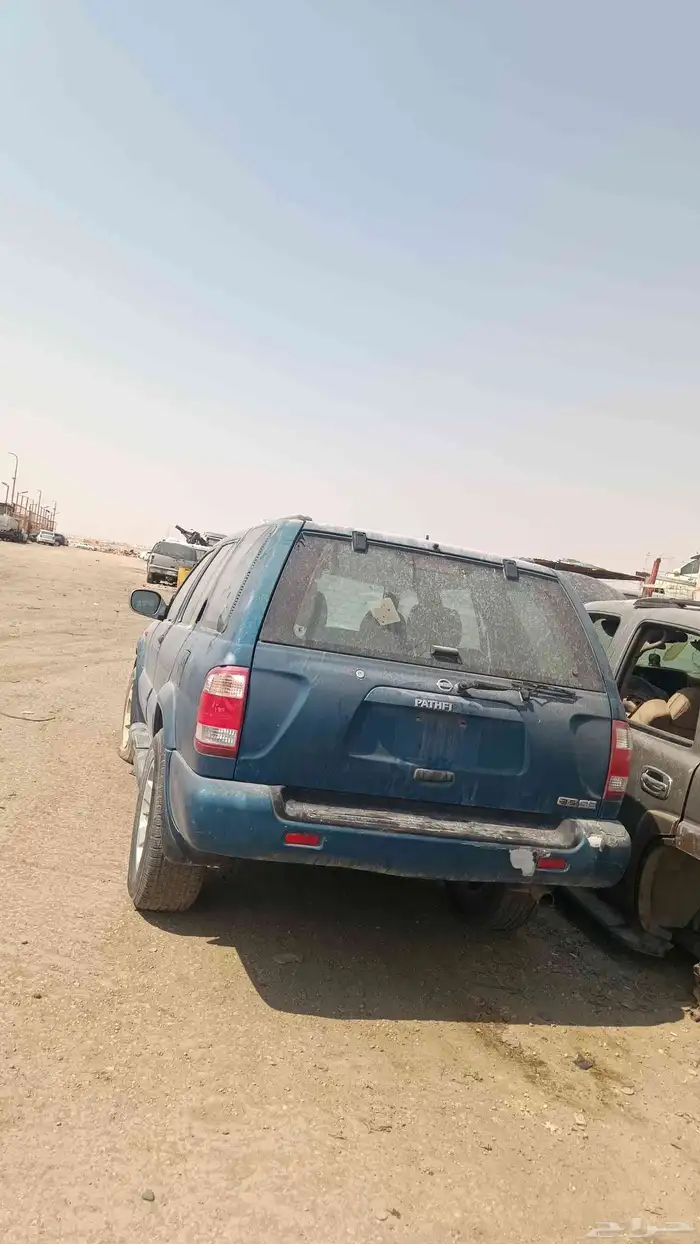 تشليح ابو عمر يوجد لدينا قطع غيار نيسان موفندر 1