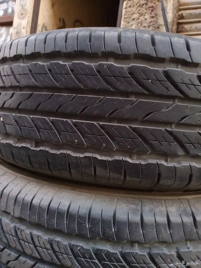 كفرات تويوا بلاتنيوم مقاسها 275 60 20 5