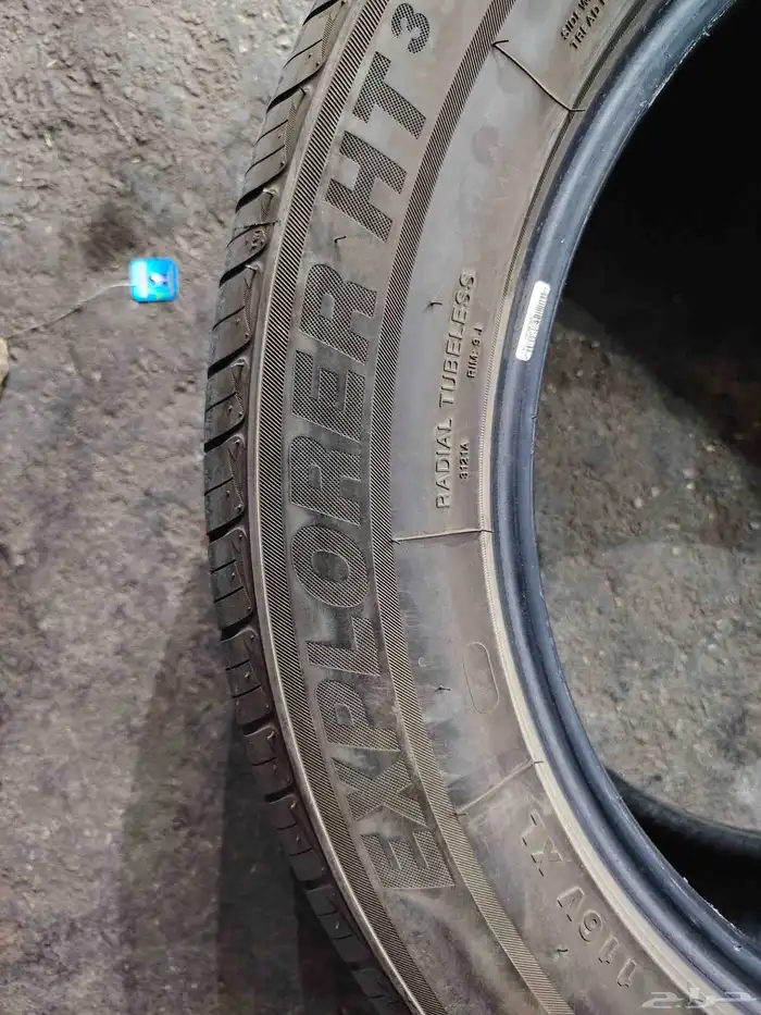 كفرات صيني شبه جديد مقاس 285 50 20 2