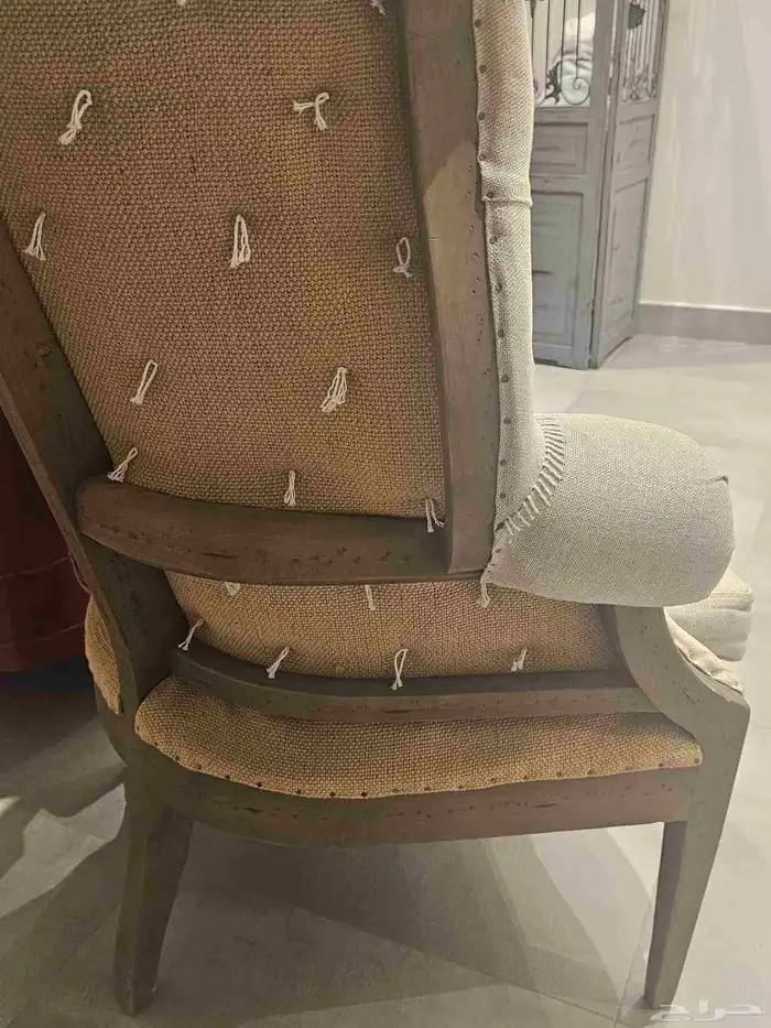 كرسي انتيك 1