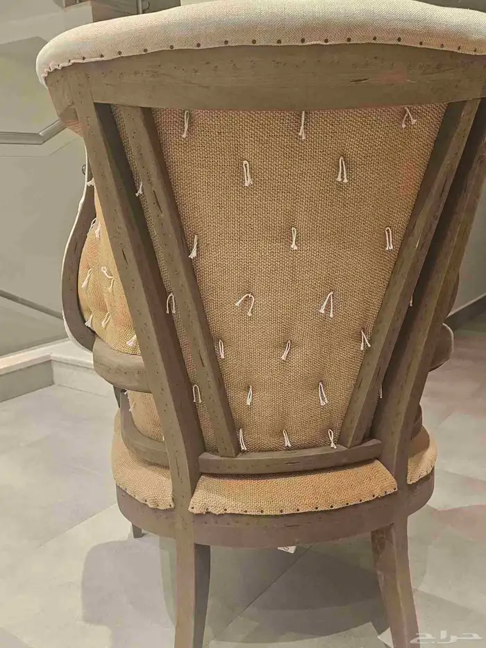 كرسي انتيك 2