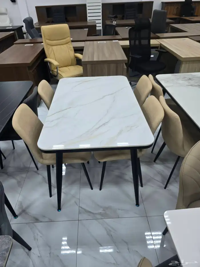 طاولات طعام ب أشكال متنوعه 5