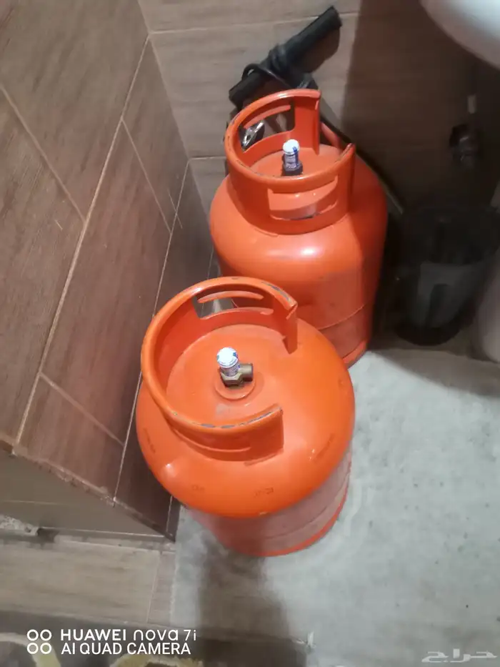 سخان شغال جهه واحده والثانيه مدري ويش فيه مكرويف وت شغال شرط 0