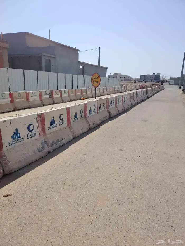 حواجز خرسانية صبات خرسانية 0