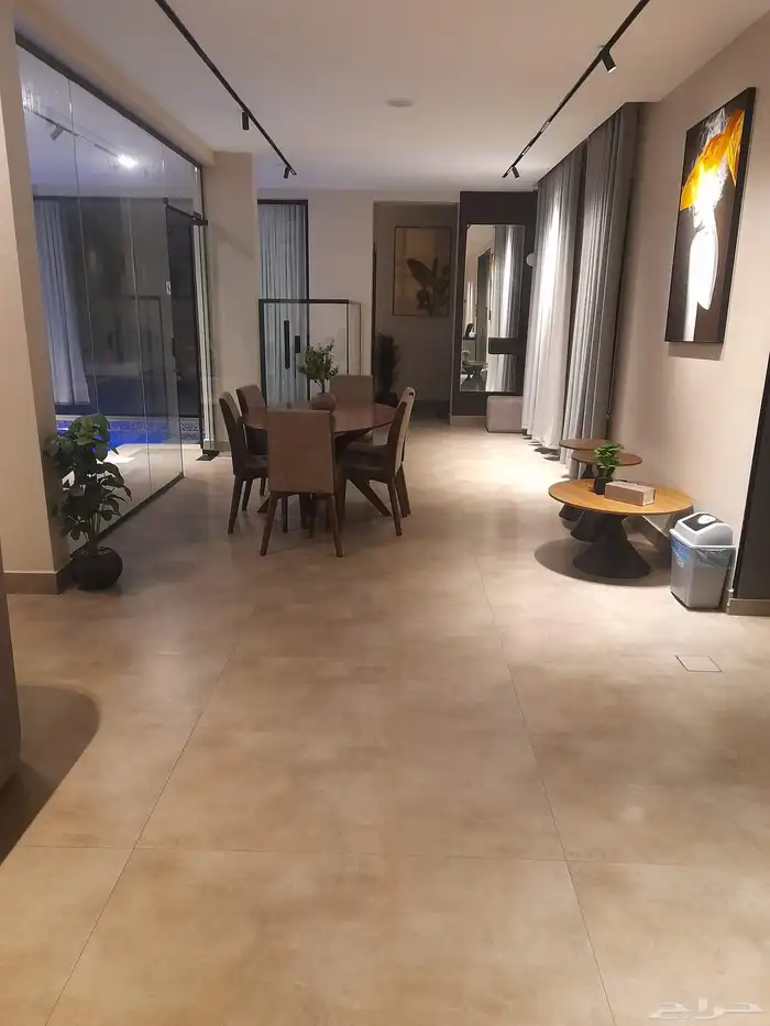 شركة تنظيف شقق فلل غسيل خزانات مجالس كنب فرش جلى بلاط 2