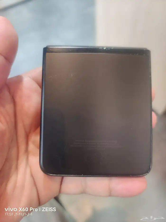 سامسونج فليب 3 نظيف 256 فيه خطين فلشاشه الاماميه فقط لاغير 3