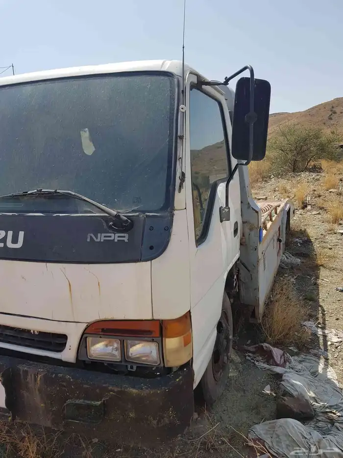 للبيع سطحه تشليح موديل 2000 قطع 1