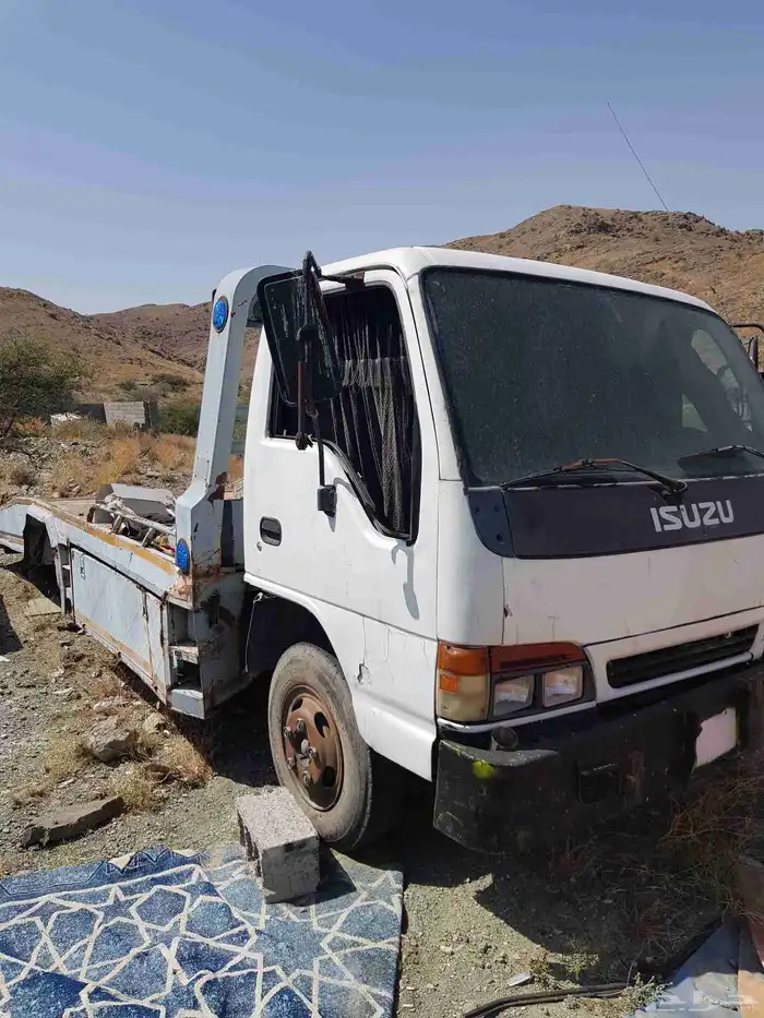 للبيع سطحه تشليح موديل 2000 قطع 0