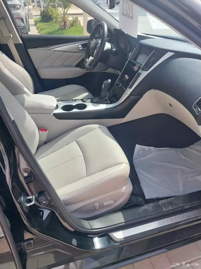 للبيع انفنتي Q50 موديل 2022 5