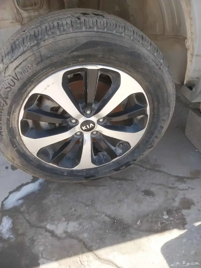 يوجد لينا جنوط كياء سورنتو مديل 2017 وكاله 2