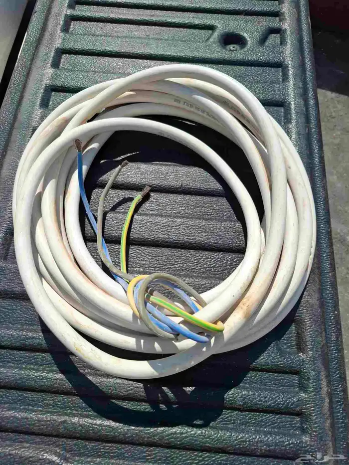 سلك كيبل كهرب 10 ملي 10 متر تقريبا 0