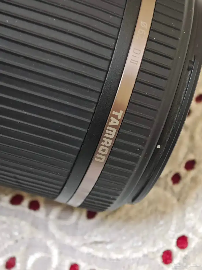 كاميرا نيكون D3400 مع عدسه تامرون 12