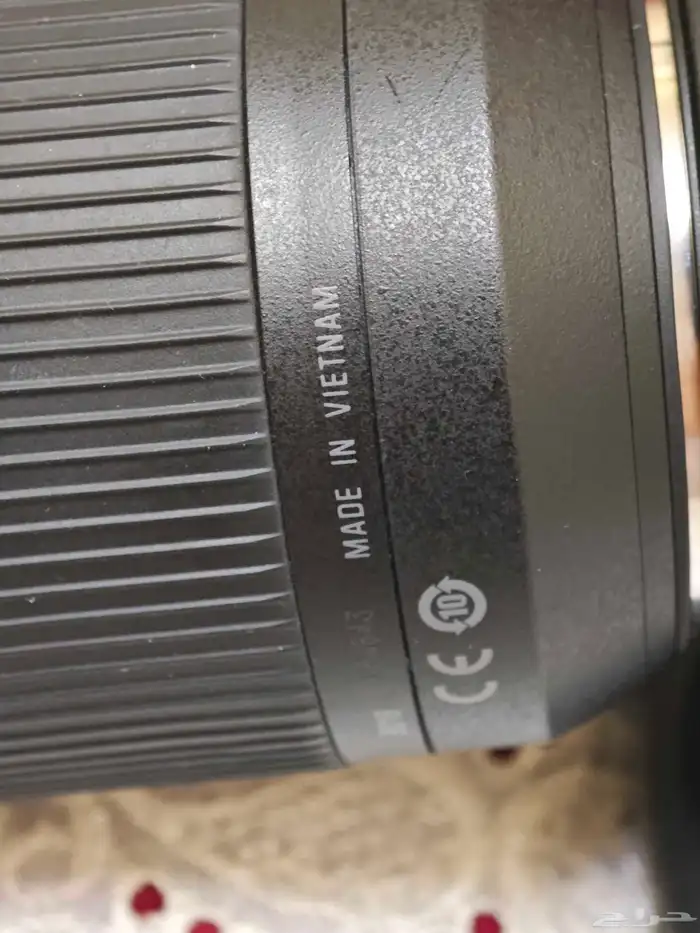 كاميرا نيكون D3400 مع عدسه تامرون 15