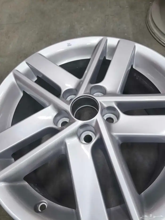 جنوط كامري سبورت اصلي وكاله مقاس 17 مديل 16 1