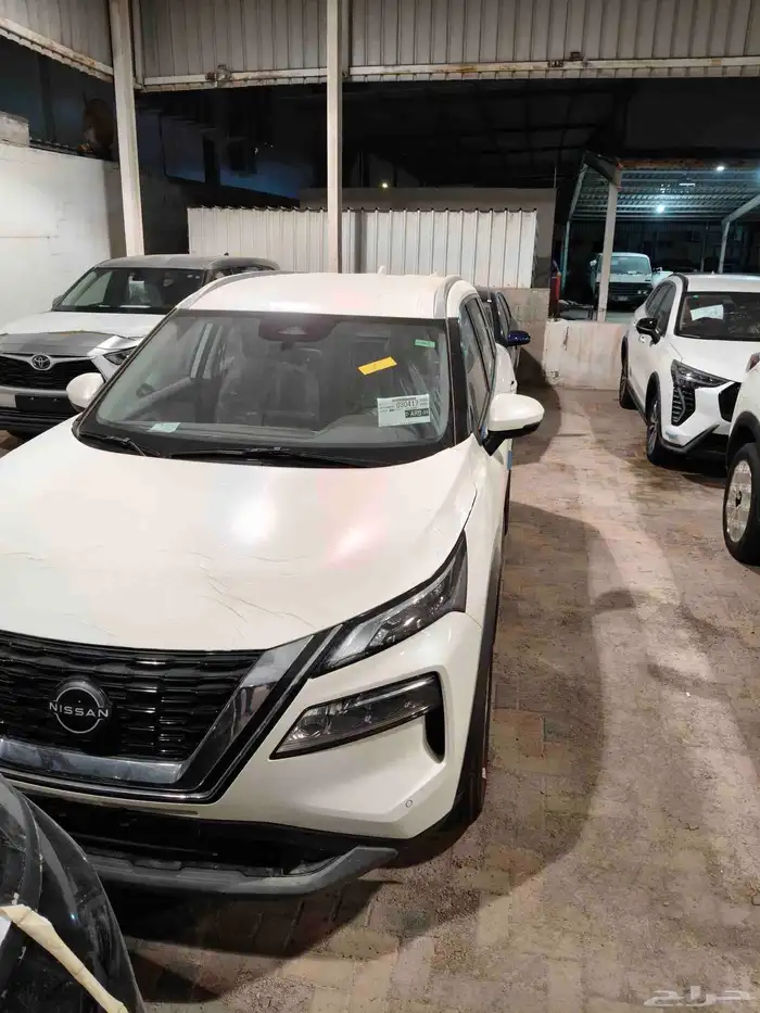 نيسان اكس تريل SV 2025 3
