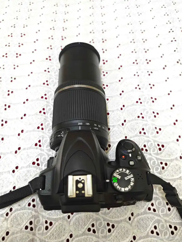 كاميرا نيكون D3400 مع عدسه تامرون 9