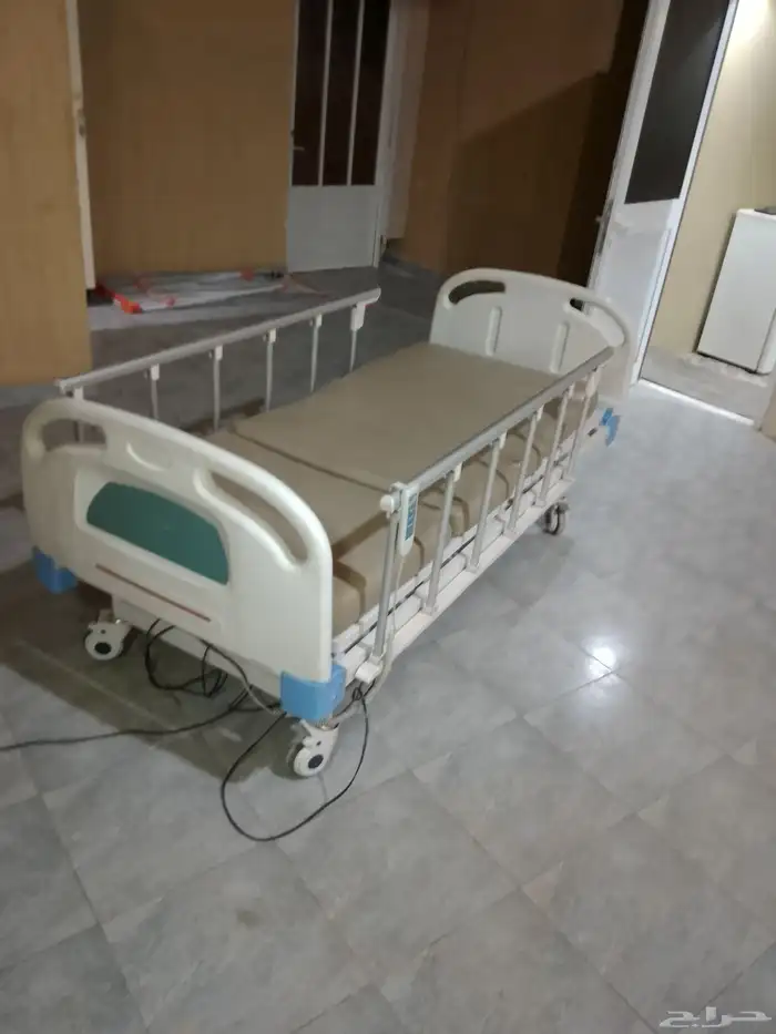 سرير طبي 1