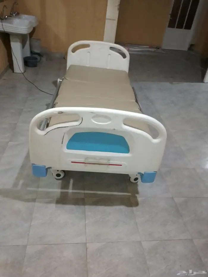 سرير طبي 2