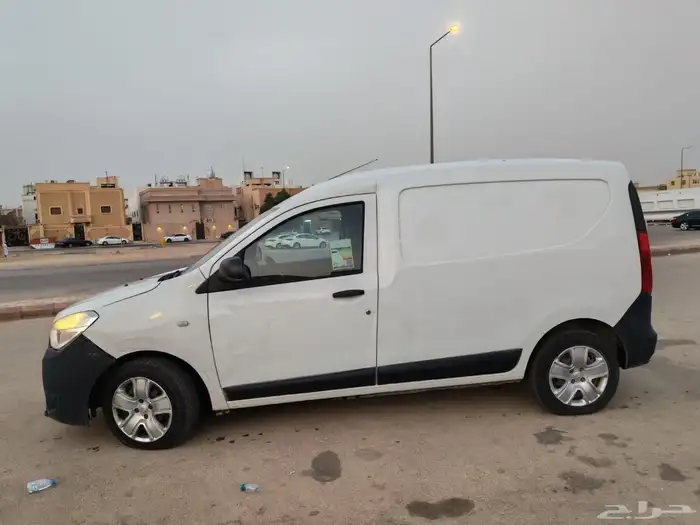 فان رينو دوكر 2020 بنزين بضاعه 3