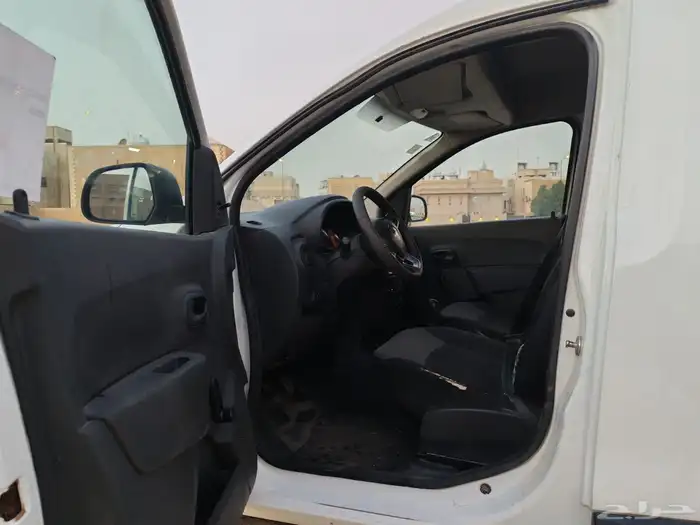 فان رينو دوكر 2020 بنزين بضاعه 5