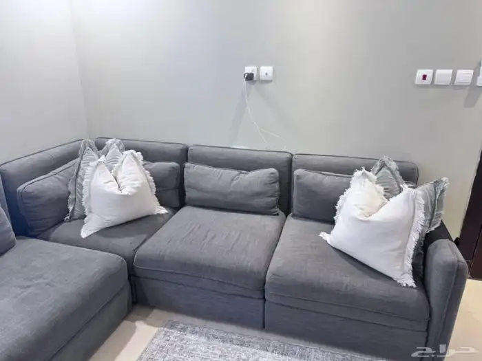 كنب بحاله ممتازة للبيع 1