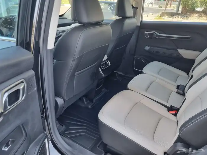 Okavango Geely SUV 7seater Top model. 6