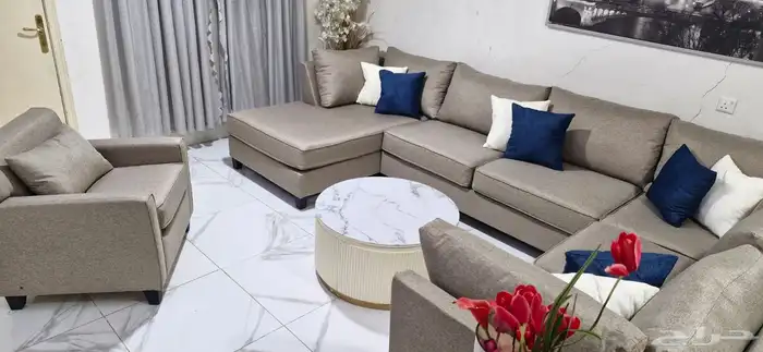 كنب مدرن ماركة ايشلي حرف U 2