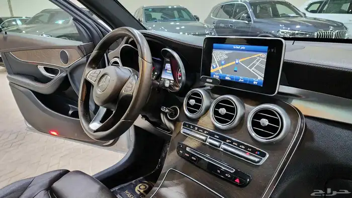مرسيدس GLC250 2015 18