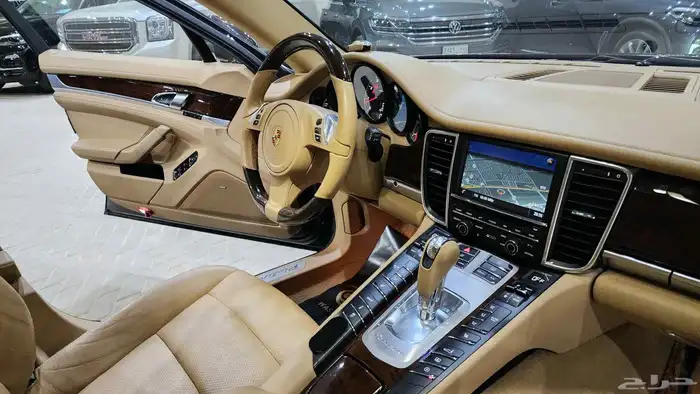 بورش باناميرا S 2013 22