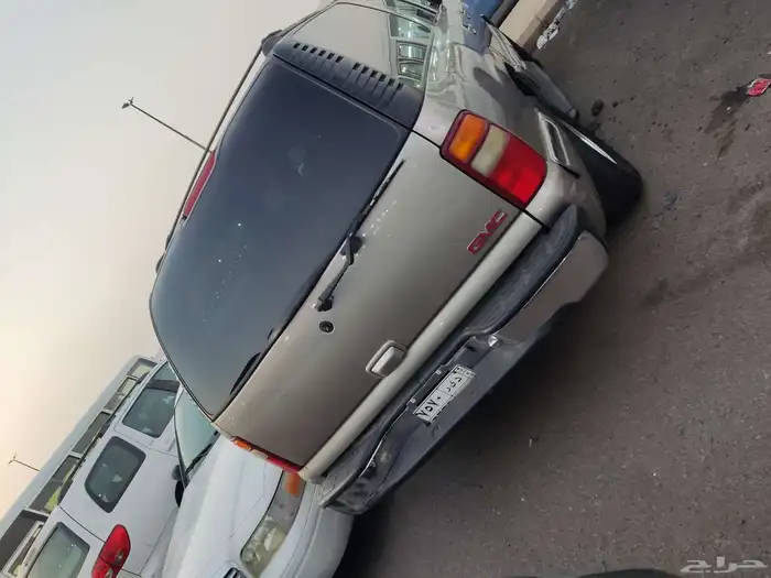 2001GMC 7