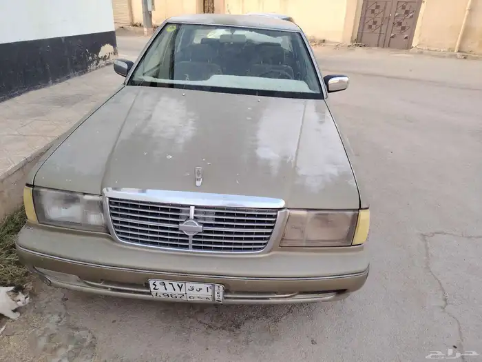 لعشاق الكلاسيكي نيسان سيدرك 8