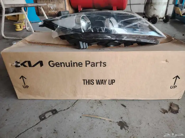 KIA SPORTAGE LAMP ASSY HEAD LIGHT RH 1