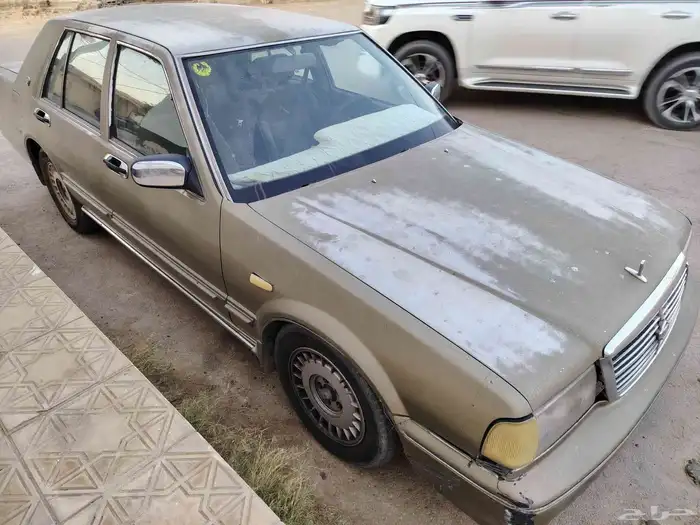 لعشاق الكلاسيكي نيسان سيدرك 7