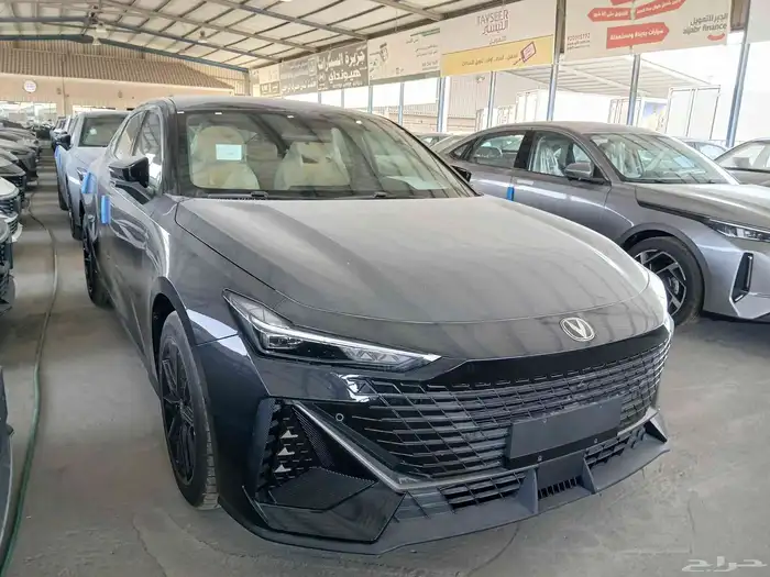 شانجان UNI V اليت موديل 2026 8