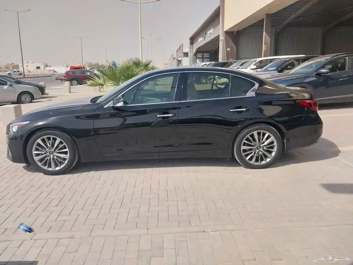 للبيع انفنتي Q50 موديل 2022 1